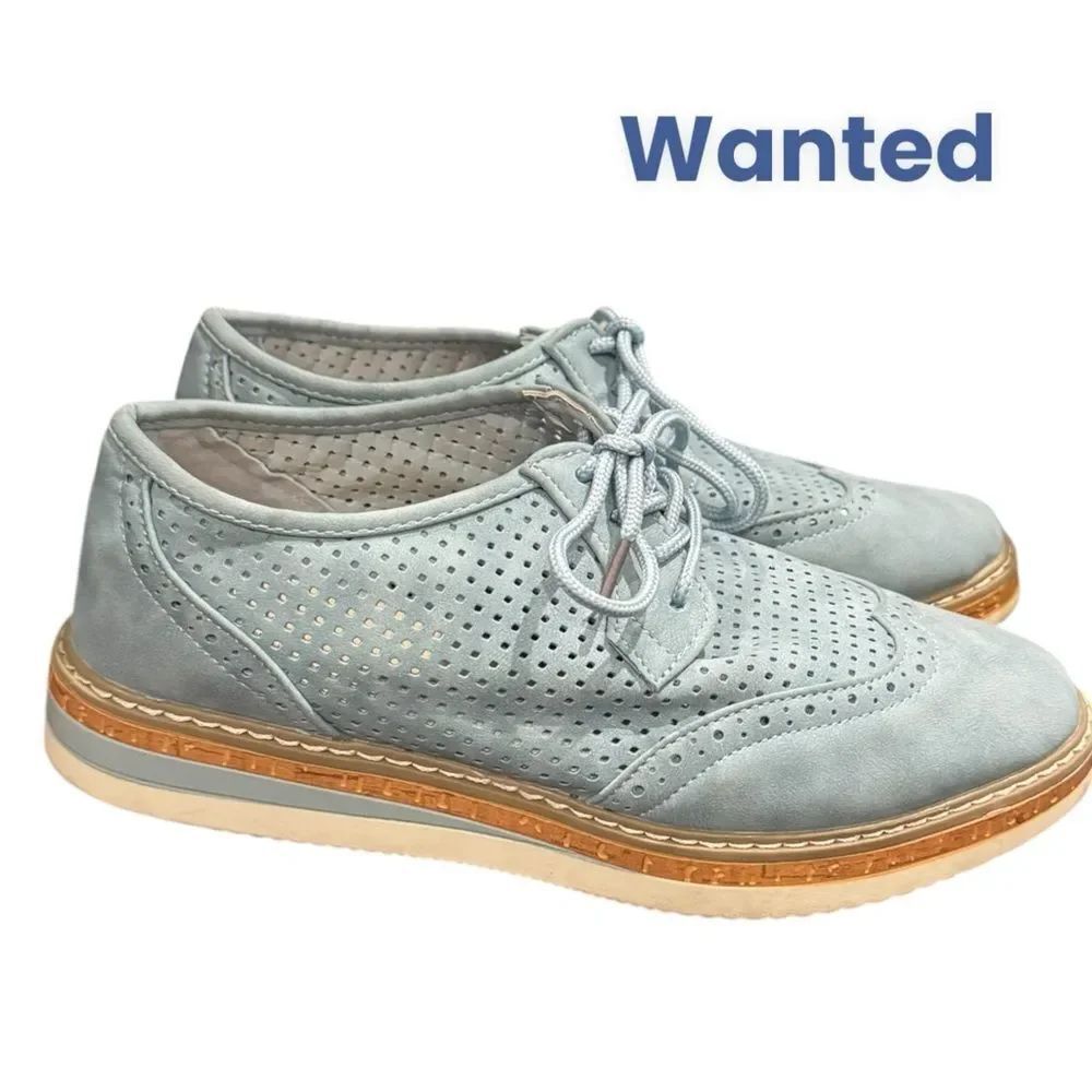 Wanted Women's Alabaster Blue Leather Oxford Perforated Shoes 8.5